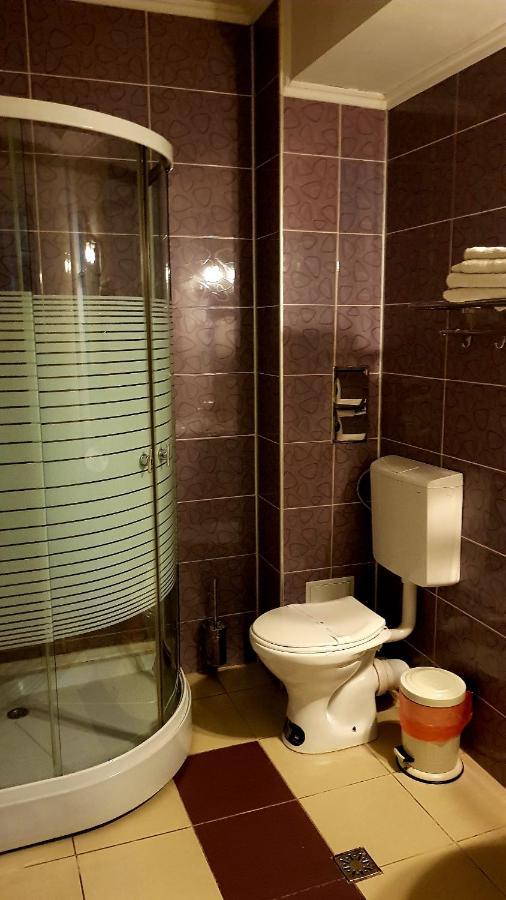 Asia Hotel Targu Jiu Ngoại thất bức ảnh