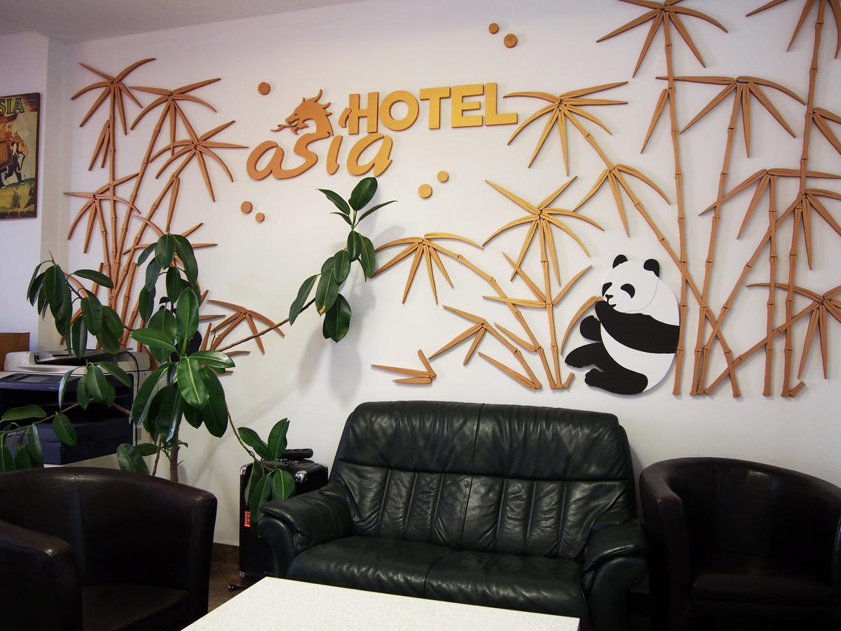Asia Hotel Targu Jiu Ngoại thất bức ảnh