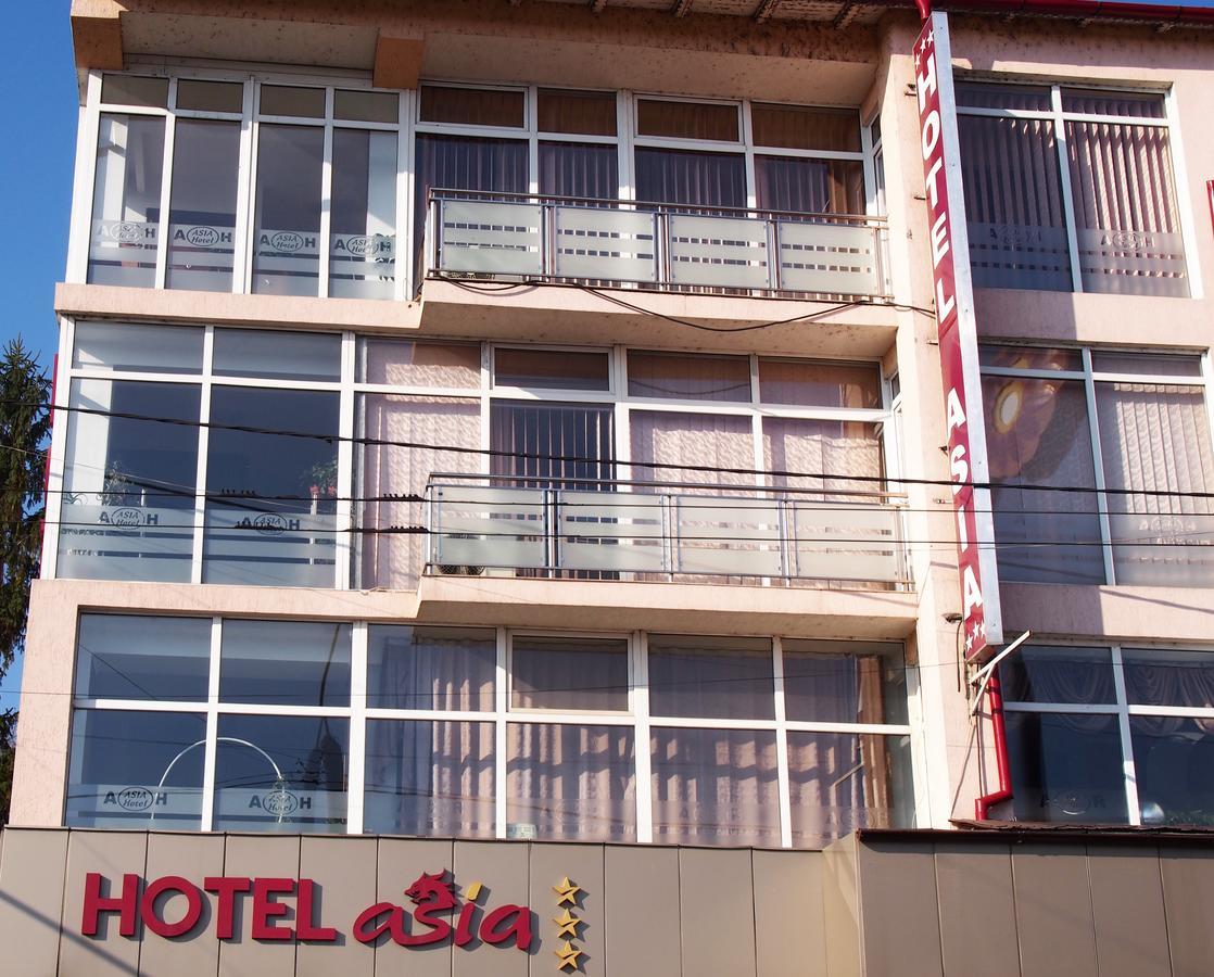 Asia Hotel Targu Jiu Ngoại thất bức ảnh